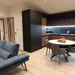 Apagio شقة